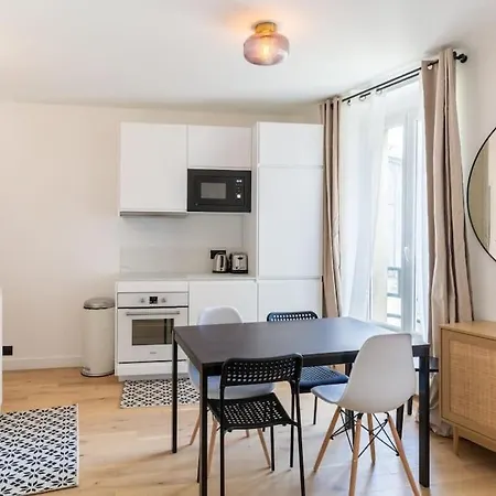 Luxury Flat In Arty Neighborhood