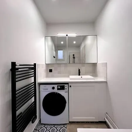 Luxury Flat In Arty Neighborhood Διαμέρισμα *